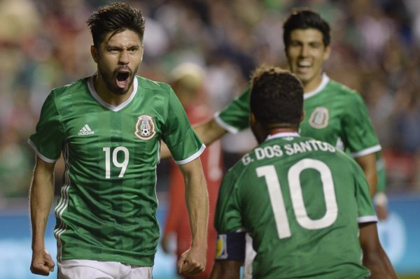 Капитан сборной Мексики ответил про слухи о 24-часовой оргии