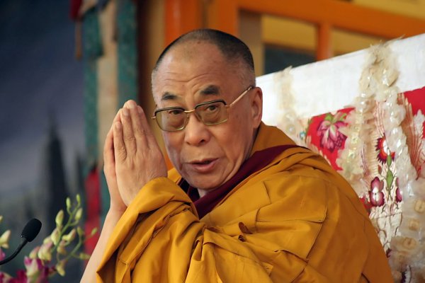 Далай-лама: Трамп и человечество не должны быть эмоциональными материалистами