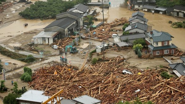 Число жертв последствий ливней в Японии увеличилось до 179 человек