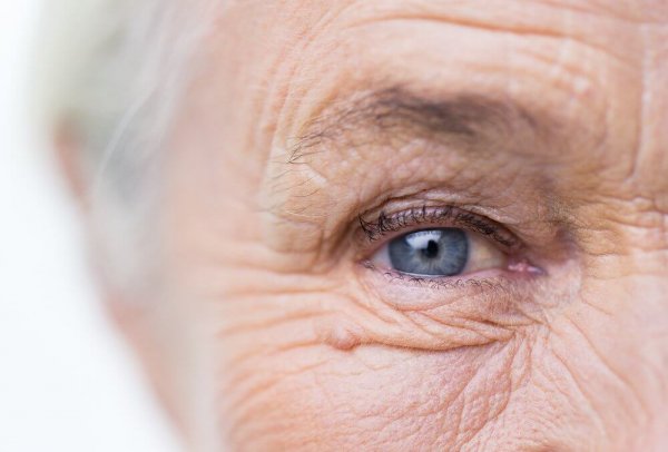 105-летняя жительница Британии раскрыла секрет долголетия