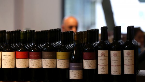 На торгах в США продали вино 1945 года за 558 тысяч долларов