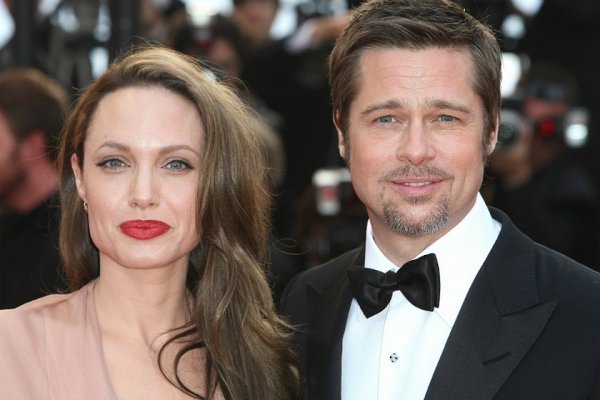 СМИ: Анджелина Джоли начала спиваться из-за Брэда Питта